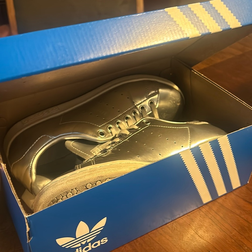 Adidas silver Stan Smith size 7.5